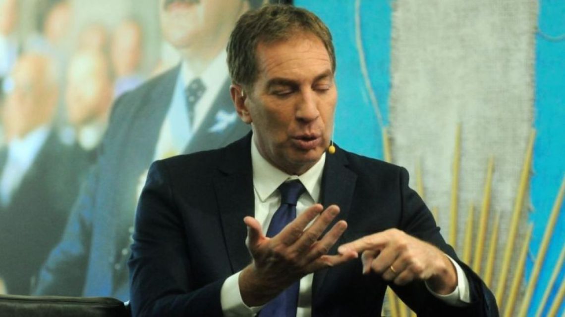 Santilli viajará a Corrientes para negociar agenda y términos con el gobernador Gustavo Valdés