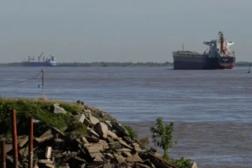 Audiencia por el futuro del río Paraná registra masivo rechazo al intento de legitimar más dragado