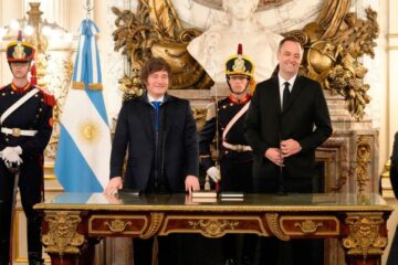 El Gobierno disuelve la Secretaría de Comunicación y Medios y reasigna sus funciones a la Casa Rosada