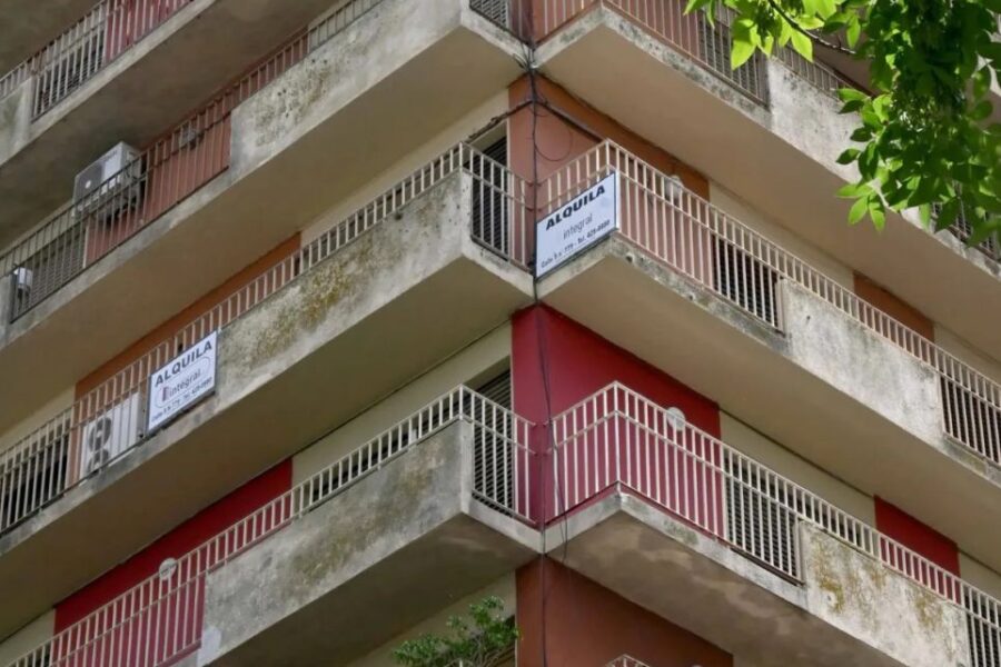 El Salario Mínimo Vital y Móvil de noviembre cubre el 64,4% del alquiler de un departamento en CABA