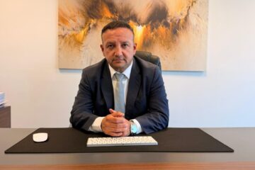 El abogado que eligen los arrepentidos K: perfil, estrategia y vínculos políticos