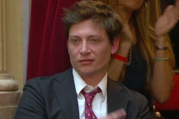 Santiago Caputo sin cargos clave: rechazado para jefe de Gabinete y también para ministro del Interior