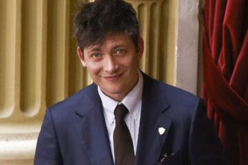 "Gran reconocimiento". Del elogio de Santiago Caputo a las críticas por “candidatura testimonial”: las reacciones a la designación de Santilli