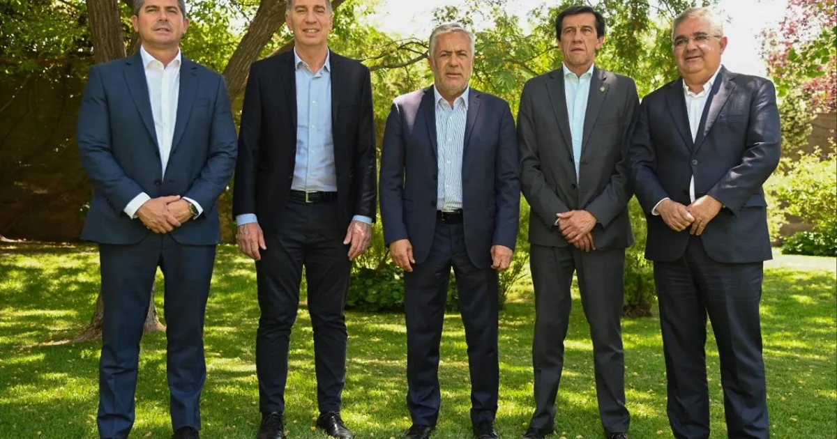 Diego Santilli se reunió con Alfredo Cornejo en Mendoza y luego se sumaron tres gobernadores más