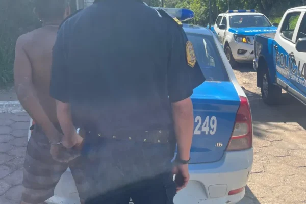 Paraná: Detienen a hombre que fingió ser víctima de un robo y lo imputan por abuso de arma