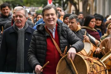 Diego Santilli viaja a Santiago del Estero y acerca a un aliado del kirchnerismo a la Casa Rosada