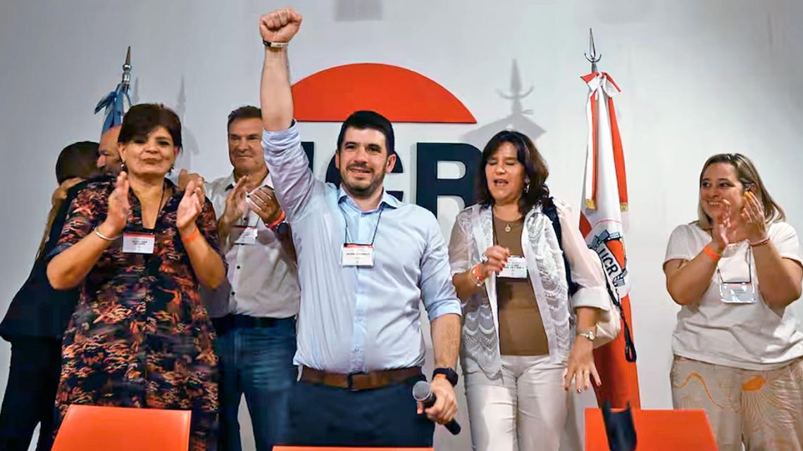 UCR elige a dirigente de 36 años para encabezar la salida de su crisis partidaria