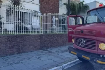 Concordia: rescatan a dos mujeres de un incendio y encuentran cinco carabinas y una escopeta