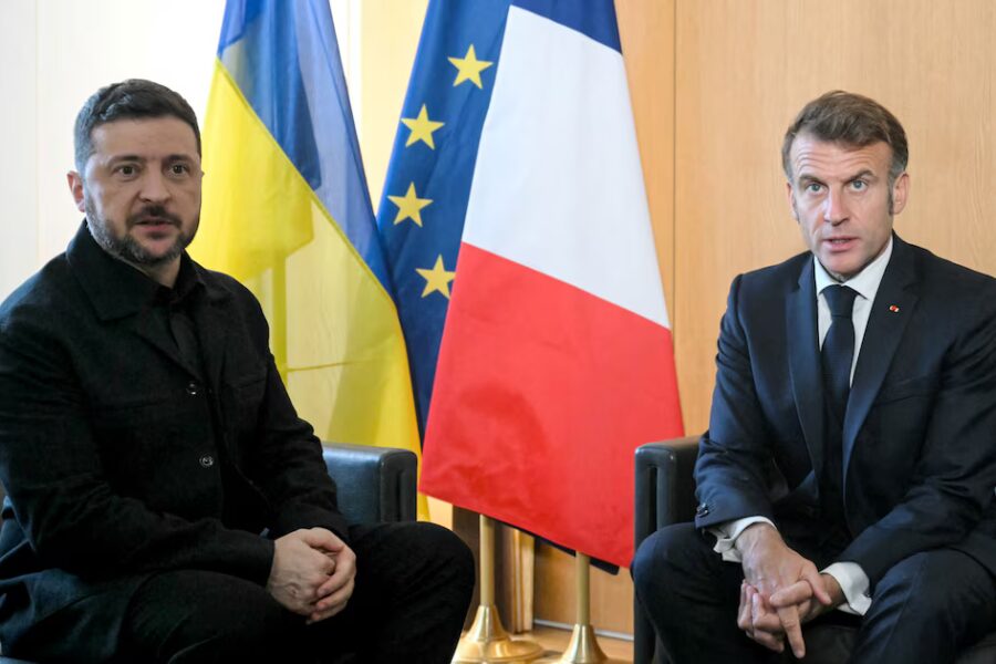Zelensky y Macron se reúnen en París mientras EEUU, Rusia y Ucrania avanzan en negociaciones por un acuerdo de paz