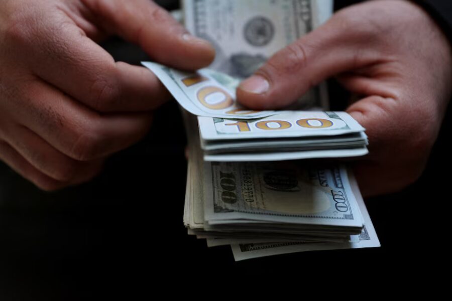 Dólar: Gobierno recalibra esquema de bandas desde enero según IPC del INDEC para comprar reservas y remonetizar