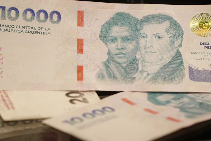 Diciembre arrancó con desplome de tasas: plazos fijos pagan menos de 25% anual y crédito baja a paso lento