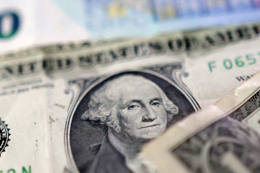 El dólar cerró estable por 3ª rueda y cotizó $1.475 en Banco Nación; las bandas se ajustarán por inflación desde enero