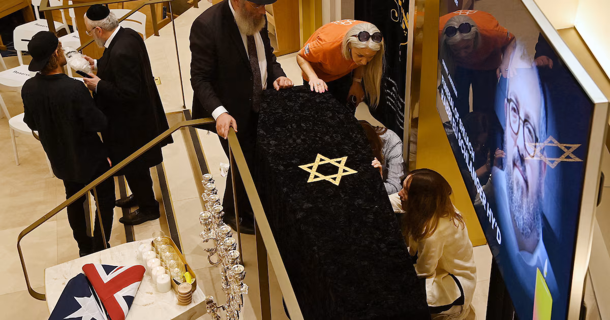 Australia celebró el primer funeral por las víctimas del atentado en Bondi Beach; condena y solidaridad global