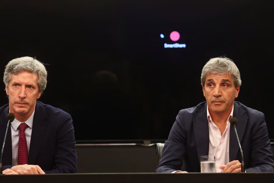 depósitos en dólares del tesoro en el BCRA suben de USD 97 millones a USD 2.000 millones en menos de dos semanas