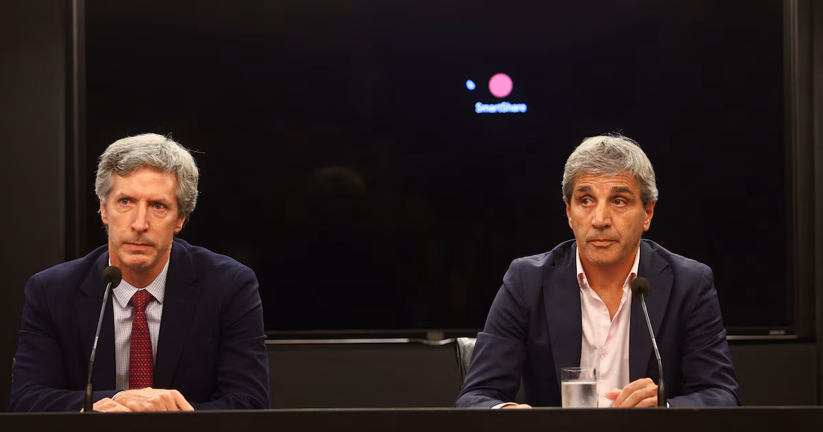 depósitos en dólares del tesoro en el BCRA suben de USD 97 millones a USD 2.000 millones en menos de dos semanas