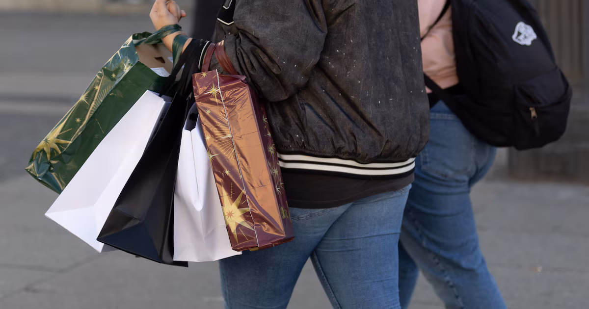 Ventas minoristas navideñas suben 1,3% interanual por descuentos; pymes logran leve repunte con campaña agresiva