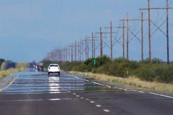 Calor extremo y éxodo turístico: recomendaciones antes de salir a la ruta con más de 37°C