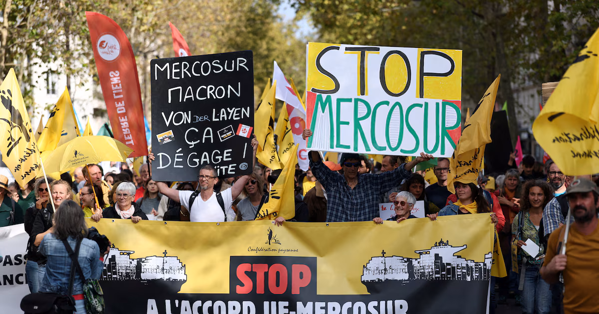 Postergan la firma del acuerdo entre la Unión Europea y el Mercosur tras masiva protesta en Bruselas