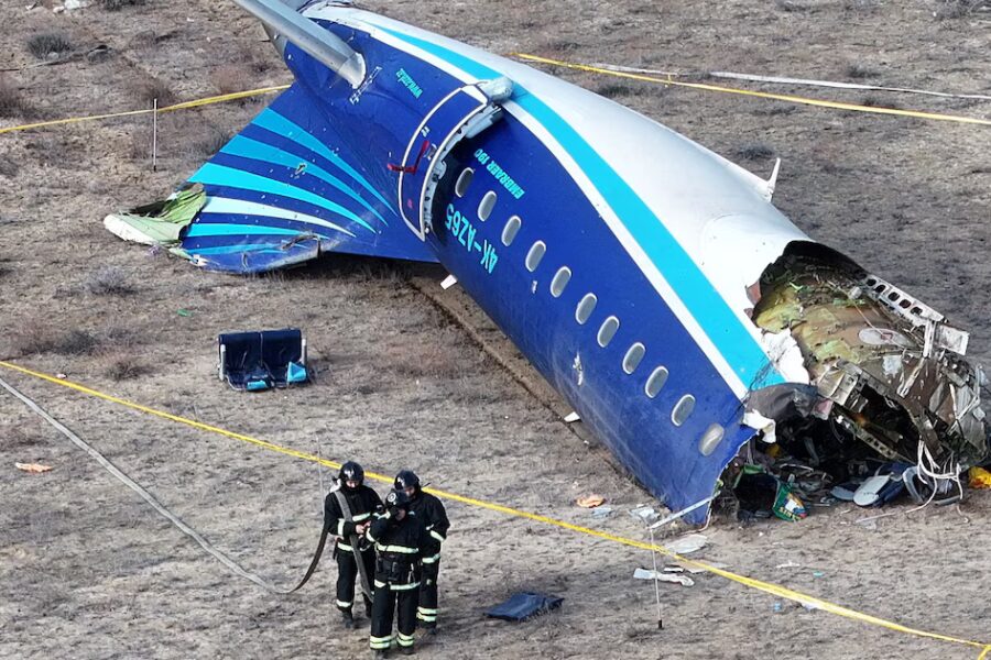 Informe oficial descarta explosivos en accidente de Azerbaijan Airlines que dejó 38 muertos
