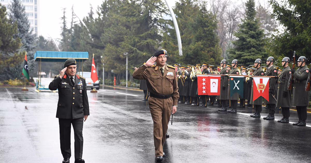Fallece en Turquía el jefe del Estado Mayor de Libia tras un accidente aéreo