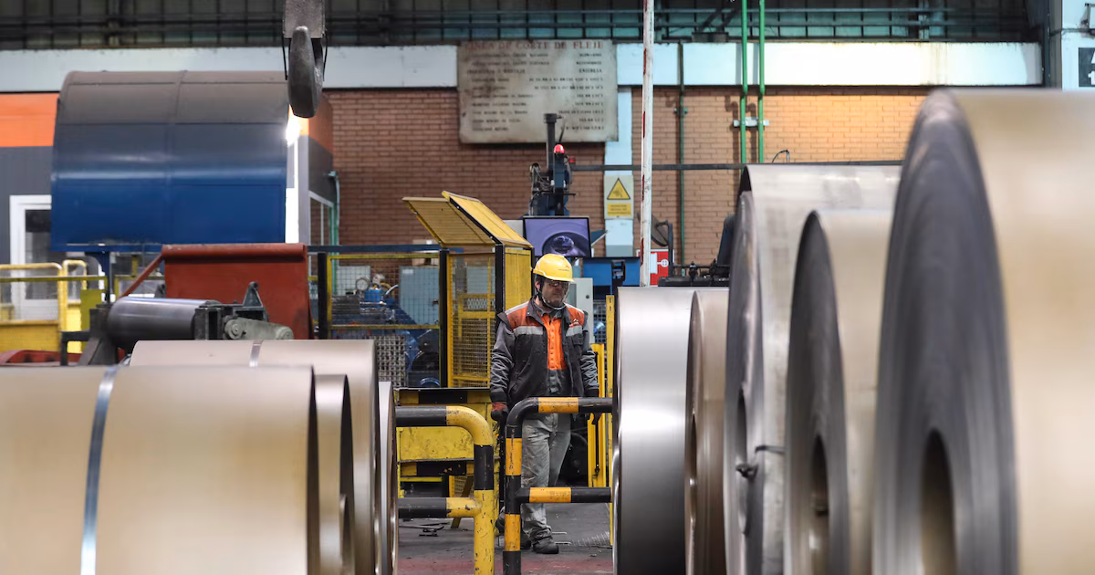 Borrador de Reforma Laboral del Gobierno define vacaciones, indemnizaciones, despidos y bancos de horas