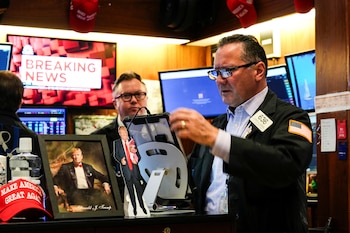 Mercados: los bonos y las acciones retoman las ganancias y cae el riesgo país