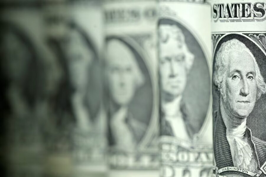 el turismo emisivo y el pago de intereses se llevaron 90% del saldo comercial de bienes desde diciembre de 2023