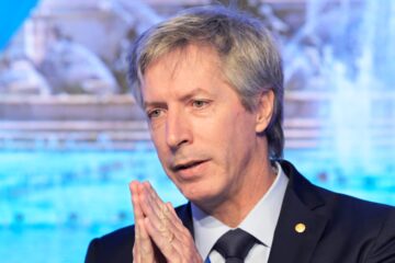 Presidente del BCRA negó que las nuevas bandas cambiarias provoquen mayor inflación o un dólar más alto