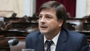 Un diputado que responde a Rogelio Frigerio se sumó al bloque libertario y el oficialismo se asegura la primera minoría