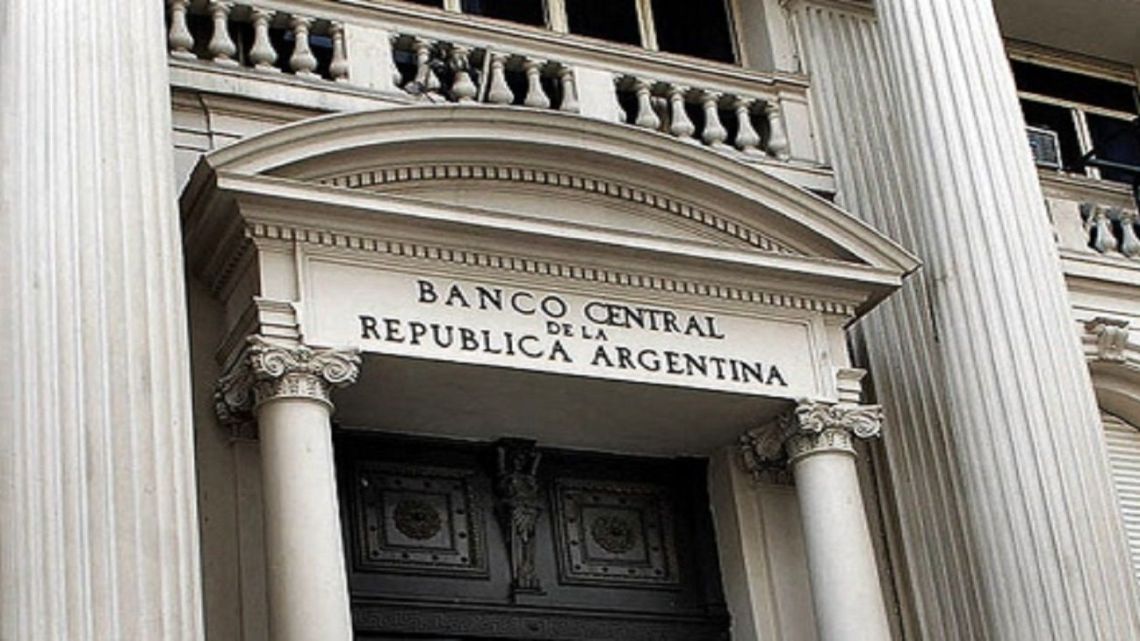 Gobierno apura acumulación de reservas en 2026 para afrontar vencimientos y controlar presión cambiaria