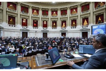 Traspié en Diputados redefine diciembre en LLA: postergan reforma laboral y recalculan Presupuesto 2026