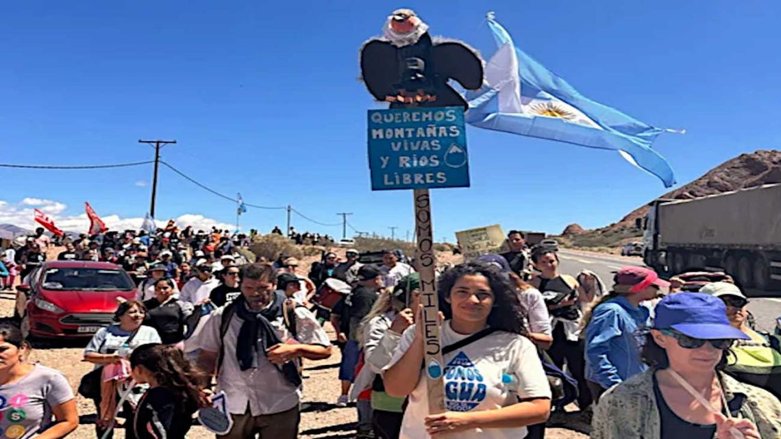 Mendoza en estado de máxima tensión: Milei impulsa un proyecto de megaminería entre protestas y apoyos