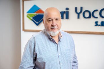 Maneja 8.500 hectáreas e inspira a otros empresarios por su forma de producir