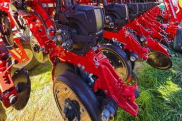 Tras investigar un problema silencioso, su innovación ya siembra 1,2 millones de hectáreas