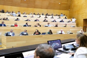 UCR endureció su rechazo a la Ley de emergencia de Llaryora y acusó un “ajuste” a jubilados