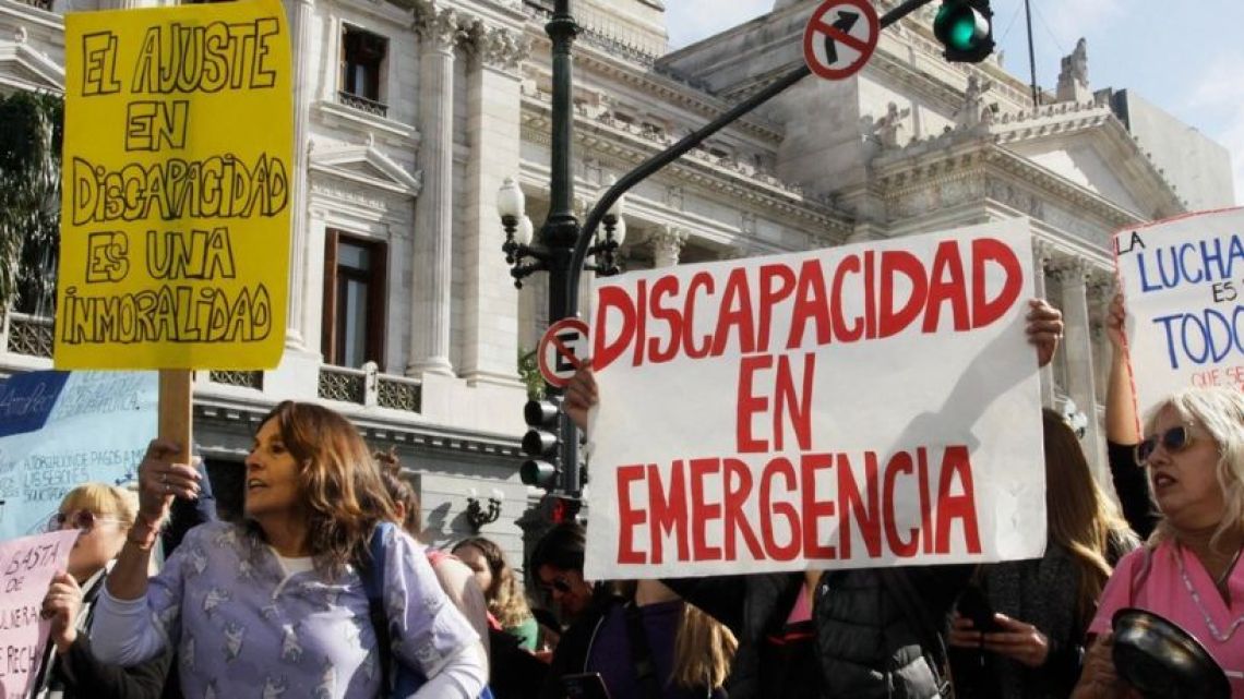 Justicia anuló el decreto de Milei que suspendía la Emergencia en Discapacidad: fundamentos y críticas