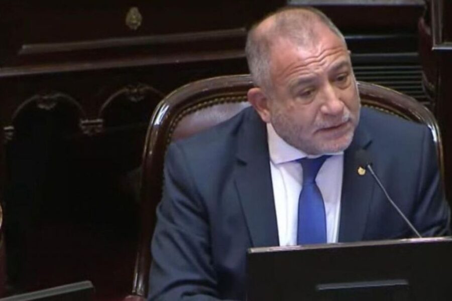 Luis Juez se alía al oficialismo y potencia al interbloque libertario en el Senado