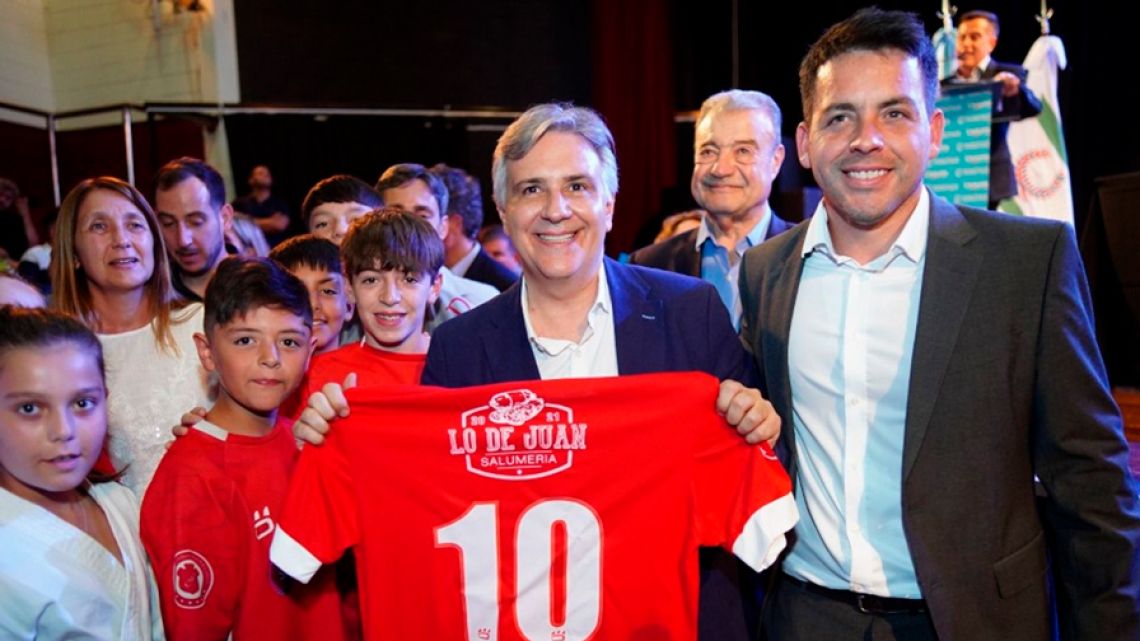 Intendente de Córdoba enumeró las obras que suspende por la millonaria deuda de los vecinos