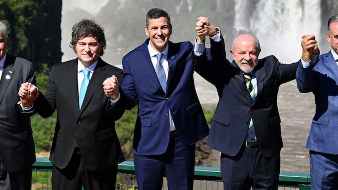 Milei y Maduro, polos opuestos en el nuevo ranking de presidentes