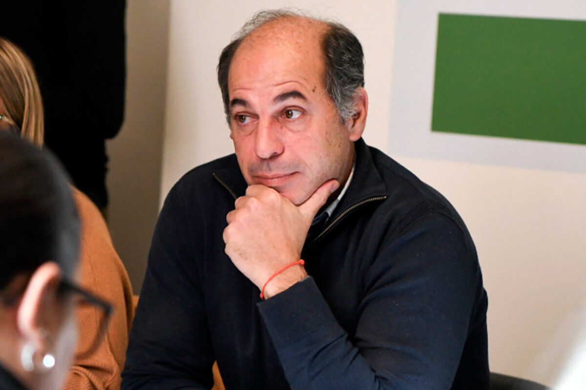 Juicio político: López dice que no puede formarse una impresión hasta escuchar a Medina