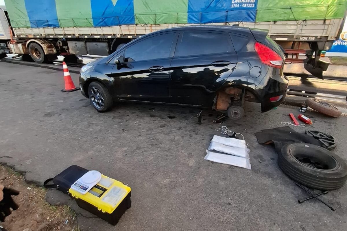 Incautan más de 14 kilos de cocaína en un auto durante control en la RN14