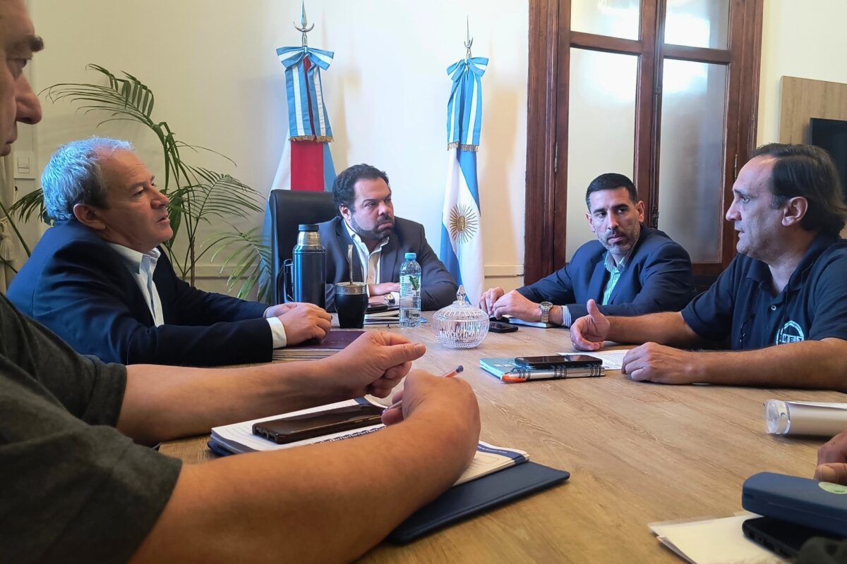 Troncoso y Cuenca iniciaron una ronda de diálogo con dirigentes gremiales