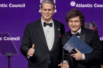 Scott Bessent canceló viaje a Argentina tras decisión de Milei de no asistir al sorteo del Mundial en Estados Unidos