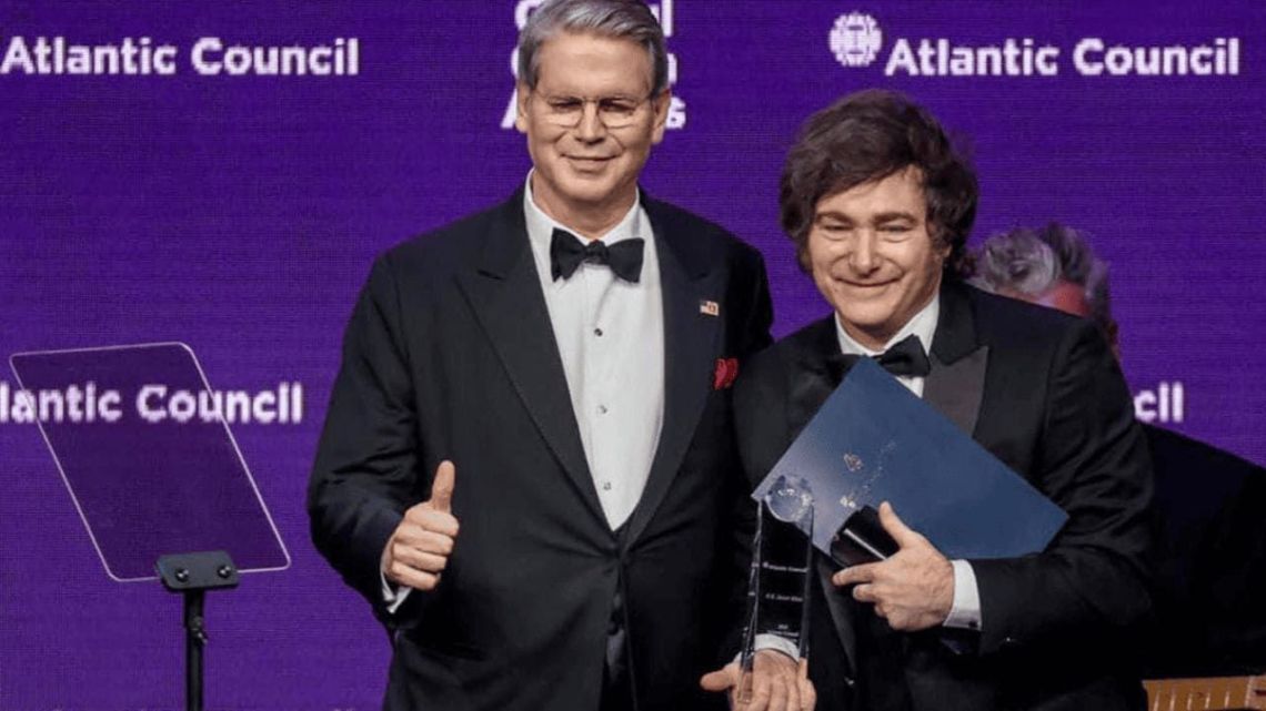 Scott Bessent canceló viaje a Argentina tras decisión de Milei de no asistir al sorteo del Mundial en Estados Unidos