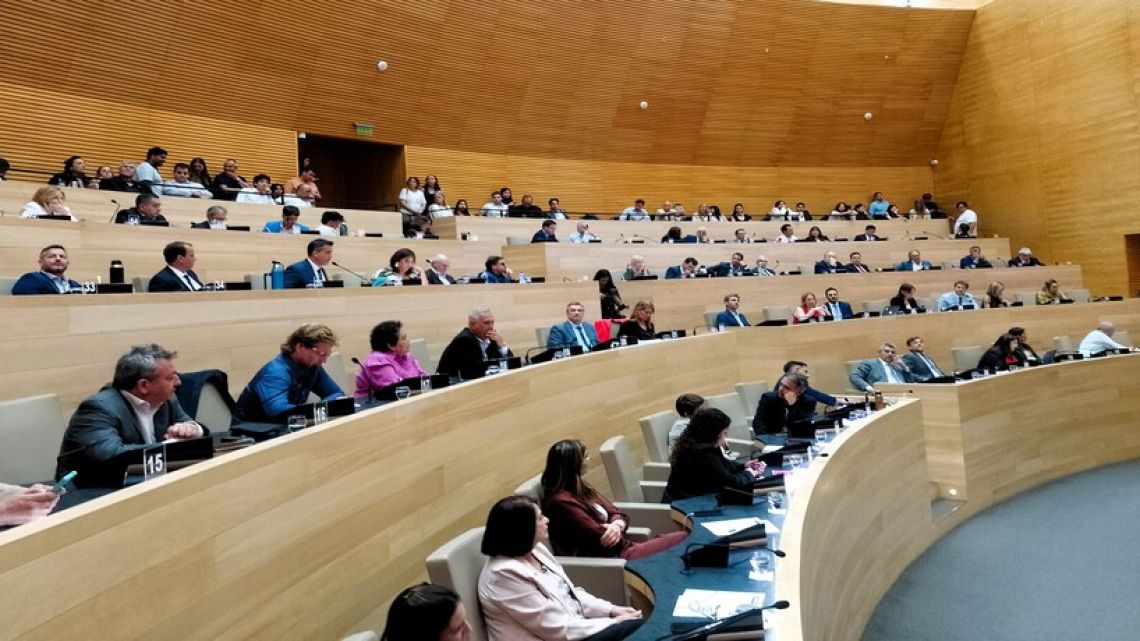 Consensos con ruido: sesión tensa y reproches por postergar temas sensibles del Código de Convivencia