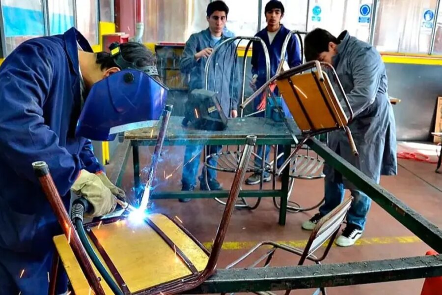 Presupuesto 2026: alerta en provincias por el posible desfinanciamiento de las escuelas técnicas y agrotécnicas