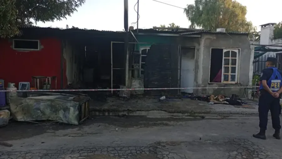 Victoria: incendio fatal en rotisería deja dos muertes; exigen explicaciones al municipio