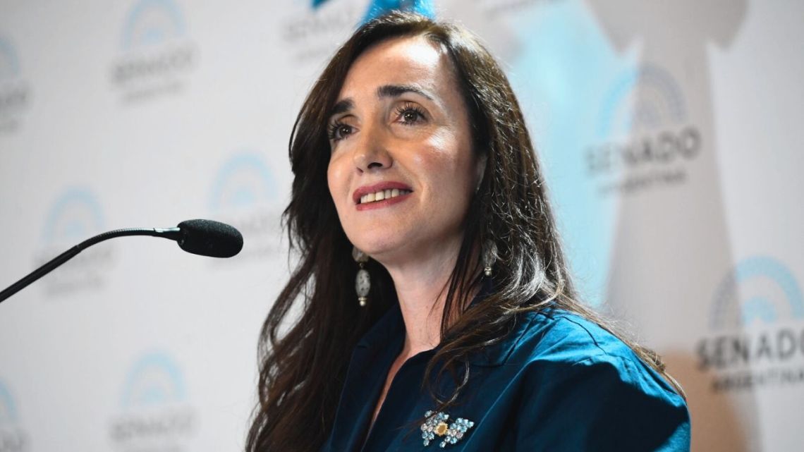 Incendios en Chubut: Villarruel viajó a Epuyén mientras el fuego sigue activo y arrasó casi 12.000 hectáreas