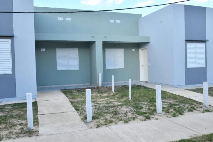 Valdés acusa a Milei: falta de fondos y “no creen en la construcción de vivienda”