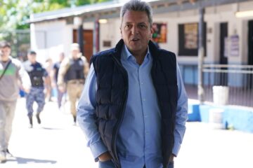 La CGT recibió a Massa: reunión con gusto a poco y  dudas por la “ayuda” para frenar la reforma laboral de Milei